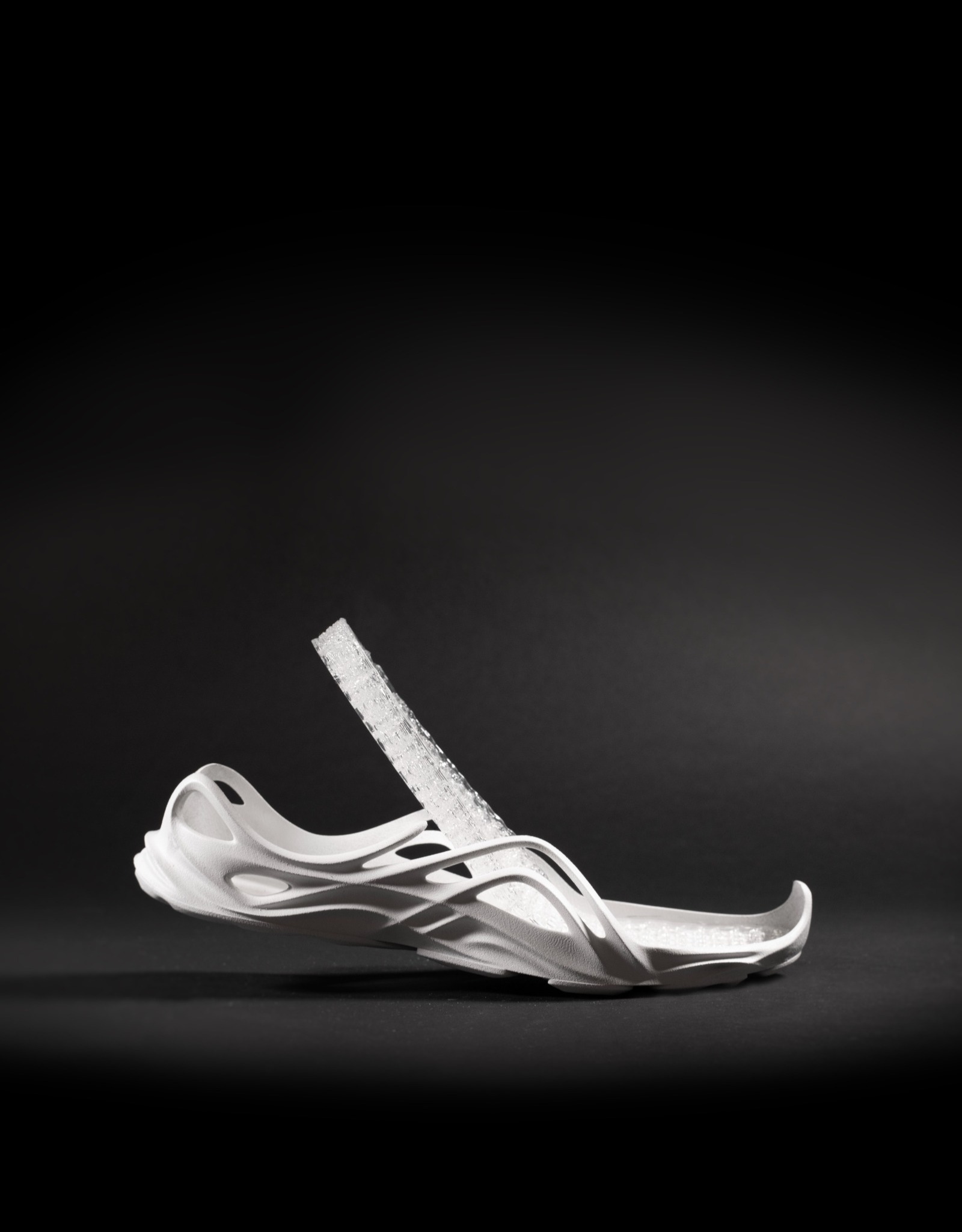 ECCO Labs Unveils New BIOM INFINITE Sneaker Silhouette